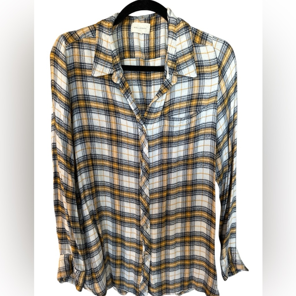 Plaid Button-Up Shirt W/ Front Pocket